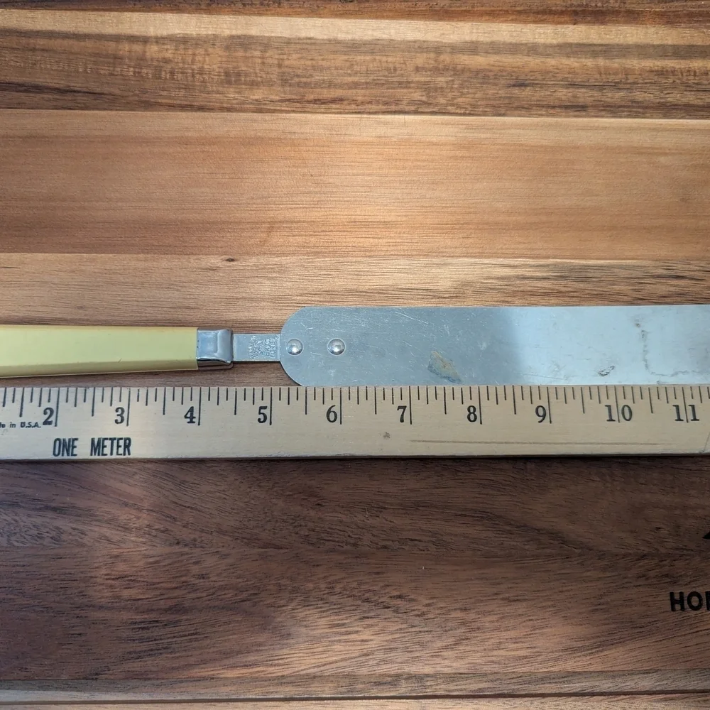 Ecko Vintage Yellow Handle Stainless Steel Spreader/Spatula